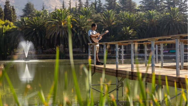 Mazapán y un planetario móvil inaguran primer parque urbano en chile